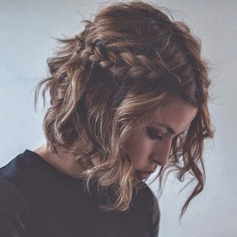 braid Kadeřnické Trendy, Fesyen Rambut, Fishtail Braid, Skirt Maxi, Messy Hair, Penteado Cabelo Curto, 짧은 머리, Great Hair, Messy Hairstyles