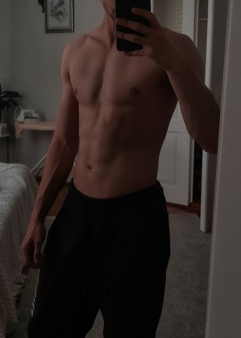 Abs Pics Man Mirror, Cigratte Wallpaper, Ab Mirror Selfie Guy, Guys Abs Mirror No Face, Lean Body Men, Abs Selfie Guy, Boy Sixpack Mirror, Muscle Boy, Gym Guys