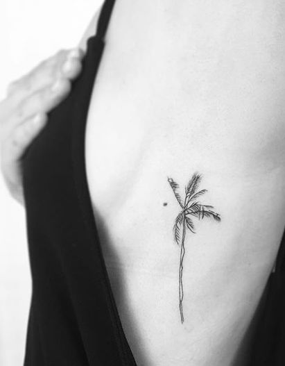 Palm Tree Tattoo Meaning - TattoosWin Palm Tree Tattoo Ideas, Tree Tattoo Ideas, Tropical Tattoo, Sunset Tattoos, Palm Tattoos, Tree Tattoo Designs, Palm Tree Tattoo, 4 Tattoo, Cute Tiny Tattoos