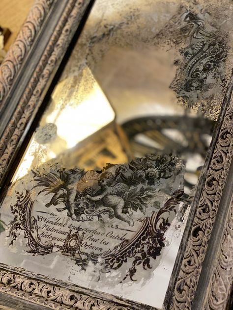 Broken Mirror Projects, Classic Rustic Decor, Patina Mirror, Antique Mirror Diy, Painted Mirror Art, Antique Mirror Glass, Aged Mirror, Distressed Mirror, Mirror Makeover