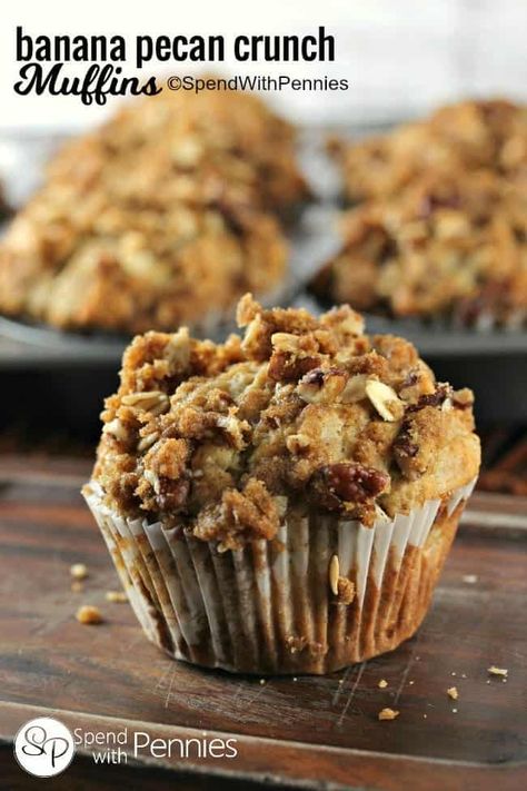 Moist Banana Nut Muffins, Banana Pecan Muffins, Pecan Crunch, Crunch Topping, Delicious Muffins, Egg Substitute, Pecan Muffins, Nut Muffins, Pecan Topping