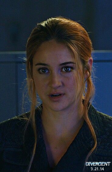 Tris: Divergent Tris Divergent, Allegiant Book, Character Relationships, Divergent Tris, Tris And Tobias, Divergent Movie, Tris And Four, Tris Prior, Movie Site