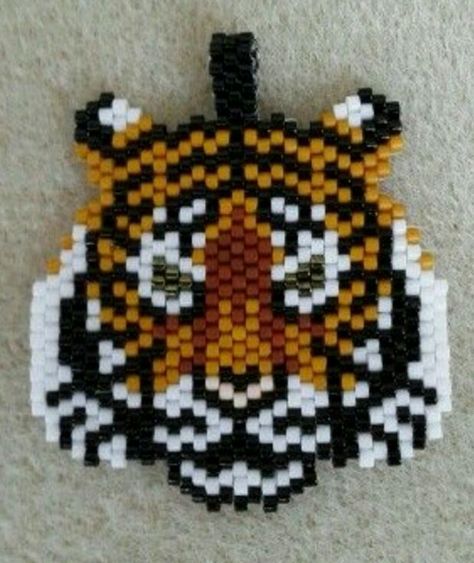 Beaded Flowers Patterns, Tiger Pendant, Beaded Jewelry Bracelets, Fuse Bead Patterns, Beadwork Designs, S Craft, Animals Flowers, Beadwork Patterns, Animal Earrings