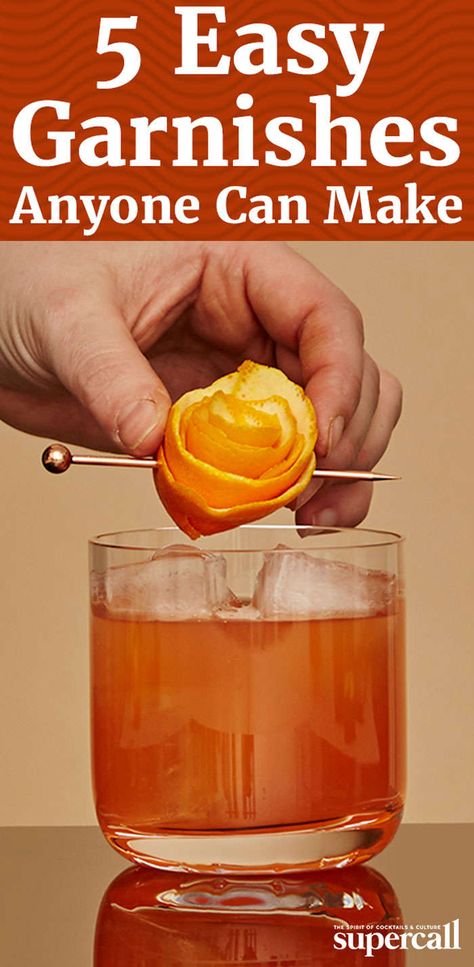 Artistic Cocktails, Cocktail Reels, Speakeasy Drinks, Vanilla Vodka Drinks, Drink Garnish, Hawaii Decor, Bartending Tips, Cocktail Garnishes, Citrus Garnish