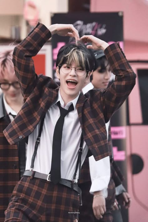 Seungmin Pics, I Love You Puppy, Skz Seungmin, Seungmin In The Building, Skz In Cute, Savage Kids, Stray Kids Seungmin, Perfect Boy, Kim Seungmin