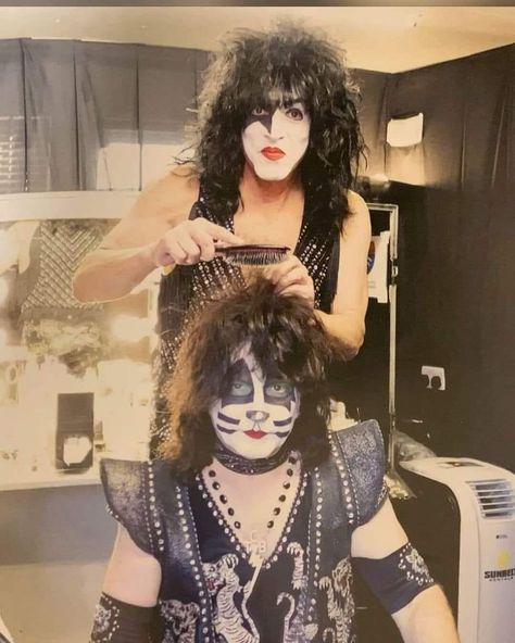 Eric Singer Kiss, Kiss Artwork, Eric Singer, Detroit Rock City, Kiss Images, Peter Criss, Kiss Army, Heavy Rock, Paul Stanley