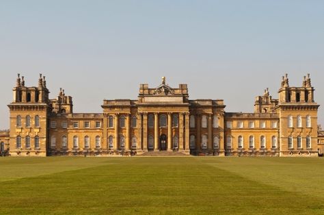 Britain's 7 most amazing stately homes Historical Homes, Luxury Architecture, Bloxburg Houses, Luxury Mansion, English Manor Houses, Blenheim Palace, Stately Homes, English Manor, Manor Houses