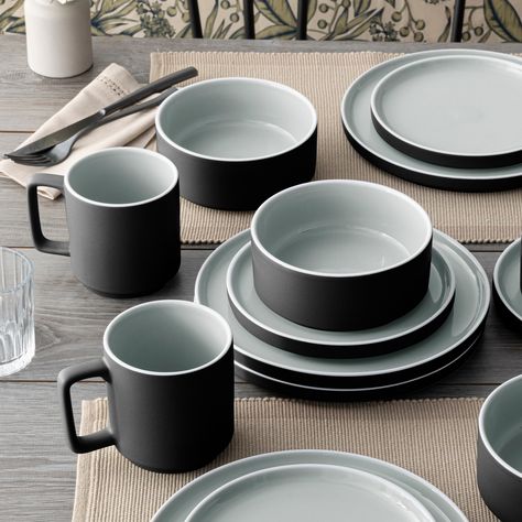 Noritake takes the modern tablescape to new heights of sophistication with ColorTrio dinnerware. Each piece boasts 3 seamlessly coordinated glazes in a subtle, elegant color palette that will transform your everyday dining experience. White And Black Place Settings, Black Place Setting, Beautiful Kitchenware, Kitchen Essentials List, Modern Tablescape, Dinnerware Set Modern, Set Of Plates, Modern Plates, Plates And Bowls Set