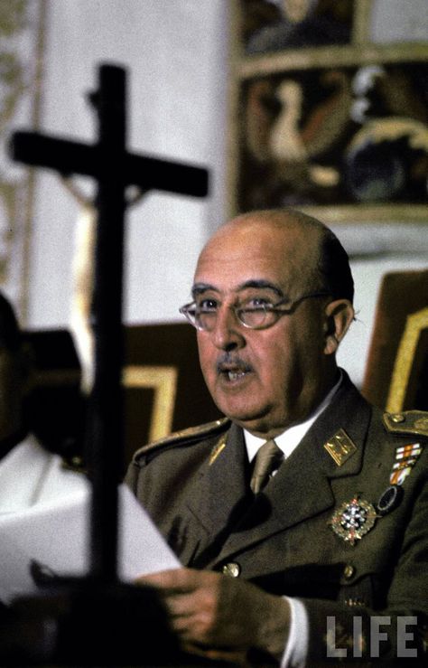 Francisco Franco (C) during the 25th aniversary of the Franco regime. Description from gettyimages.co.uk. I searched for this on bing.com/images Francisco Franco, Medieval Helmets, Imperial Army, Al Andalus, Swinging Sixties, German Army, Second World, Popular Memes, Getty Images