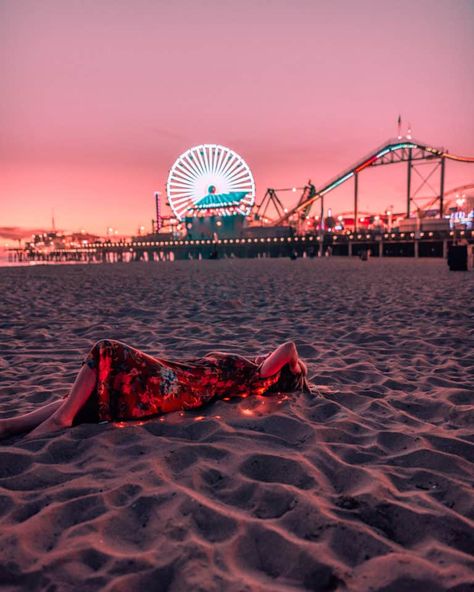 The Most Instagrammable Places in LA Santa Monica Pier Photoshoot, Pier Photoshoot, Friend Pictures Aesthetic, Los Angeles California Photography, Los Angeles Travel Guide, Beautiful Cities In The World, West Coast Travel, Dubai Skyscraper, Lifeguard Tower