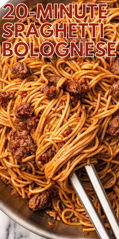 This quick and easy version of spaghetti bolognese can be made in around 20 minutes with pantry staples. Chicken Lasagna Recipe Healthy, Lasagna Recipe Healthy, Best Bolognese Recipe, Recipes With Ricotta, Bolognese Recipes, Baking Mischief, Lasagna Chicken, Healthy Lasagna Recipes, Noodle Food