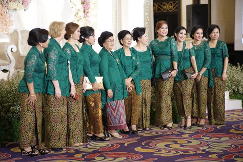 Kebaya Hijau Kebaya Lace, Mix Match, Sequin Skirt, Lace, How To Wear, Clothes