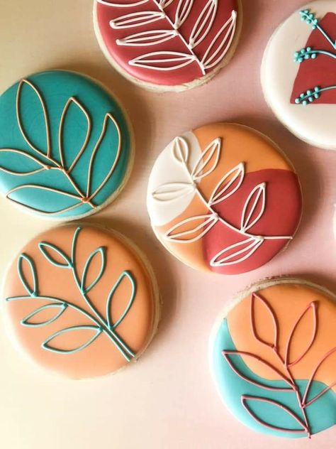 Flooding Cookies, Royal Iced Cookies, Sugar Cookie Royal Icing, Iced Sugar Cookies, Thanksgiving Cookies, Sugar Cookie Designs, Pretty Cookies, Fall Cookies, Fancy Cookies