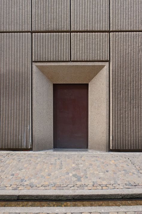 Scavengedluxury - Breuninger, Brutalism and Bächle. Freiburg, March... Door Canopies, Tavira Portugal, Canopy Architecture, Facade Material, Concrete Facade, Concrete Architecture, Modern Entrance, Casa Country, Stone Facade