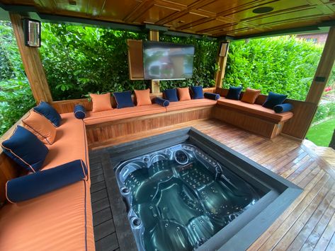 Hot Tub Ideas Backyard With Tv, Hot Tub Screened In Porch, Large Hot Tub Ideas Backyard, Pool And Hot Tub Backyard Ideas, Built In Jacuzzi Backyard, Hot Tub Under Deck, Deck With Hot Tub Built In, Spa Deck Ideas Jacuzzi, Hidden Hot Tub