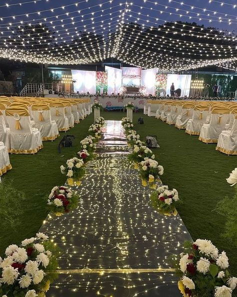 wedding decor reception weddings decorations reception outdoor wedding decorations ideas || Amazing rustic wedding decorations Marriage Lawn Decoration, Lawn Decorations Wedding, Wedding Walkway Outdoor, Wedding Walkway Decorations, Reception Stage Decoration Outdoor, Sangeet Entrance Decor, Wedding Decorations Entrance, Reception Hall Decorations, Varmala Stage