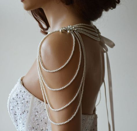 Pearl Shoulder Necklace Wedding Dress for Shoulder Jewelry | Etsy UK Pearl Shoulder Necklace, Necklace Wedding Dress, Jóias Body Chains, Unique Bridal Jewelry, Crystal Wedding Dress, Shoulder Jewelry, Shoulder Necklace, Wedding Necklaces, Bridal Accessories Jewelry