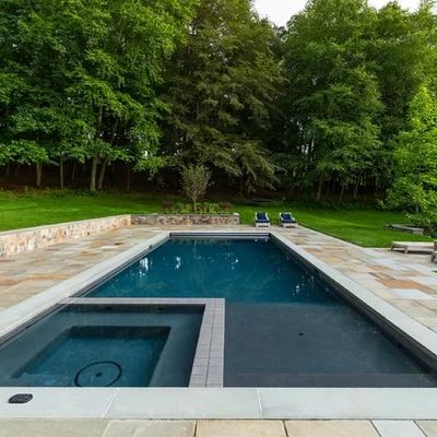 Pool Decoration Ideas, Outdoor Television, Pool With Spa, Rectangle Pool, Living Pool, Pools Backyard Inground, Leisure Pools, Pool Remodel, Swimming Pool House