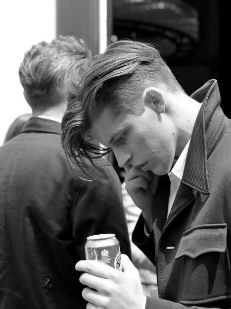 Dapper Mens Long Hair Undercut Straight Long Hair Undercut, Mens Long Hair, Mens Long Hair Undercut, Long Undercut, Mens Medium Length Hairstyles, Undercut Long Hair, Undercut Men, Hair Undercut, Mens Haircuts Fade