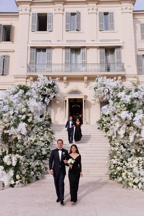 Sofia Richie And Elliot Grainge, Sofia Richie And Elliot, Sofia Richie Wedding, Elliot Grainge, Bridal Essentials, Rehearsal Dinner Looks, Sophia Richie, The Afterparty, Destination Wedding Decor