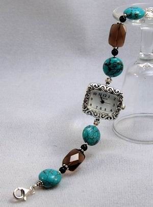 DIY Watch :D Diy Watch Band, Beaded Watches Bracelet, Emerald Watch, Watches Bracelets, Diy Watch, Ladies Bracelet Watch, Watch Diy, Beaded Watches, Watch Jewelry