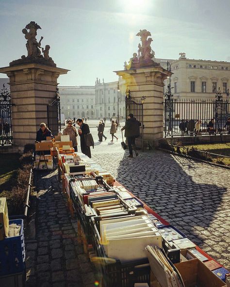 open air bookmarket in front of the Humboldt-University of Berlin Humboldt University, Things To Do In Berlin, On A Break, Berlin Travel, Best Shots, Life Vision Board, University Life, Book Marketing, Fun Events