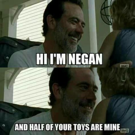 Negan Memes, The Walking Dead Rick, Walking Dead Rick, Funny Yearbook, Dead Pictures, Negan Twd, Twd Funny, Twd Memes, Walking Dead Funny