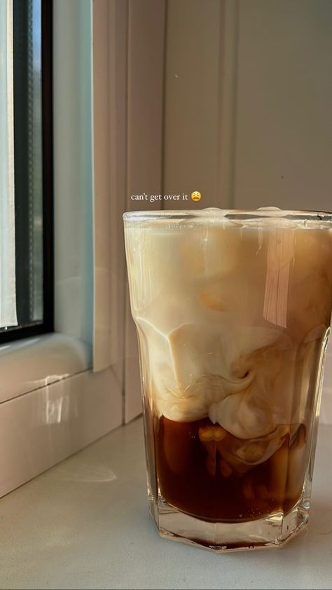 Iced Coffee Aesthetic Caption, Ice Coffee Story, Coffee Ig Story, Themes For Phone, Ice Coffee Aesthetic, Coffee Captions Instagram, Iced Coffee Aesthetic, Cooking Aesthetic, Eating Food Funny