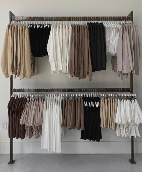 Clothes Shop Design Ideas, Beige Closet, Clothing Small Business, Small Clothing Business, Clothing Room, Neutral Closet, Beige Clothes, Dress Rack, Clothing Rack Bedroom