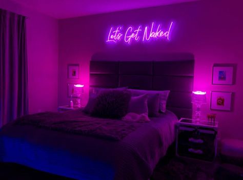 4 Ways to Use Neon Signs in Home Decor Neon Bedroom, Teen Bedroom Designs, Chill Room, Neon Room, Bedroom Setup, Dekorasi Kamar Tidur, Redecorate Bedroom, Teen Bedroom Decor, Dreamy Room