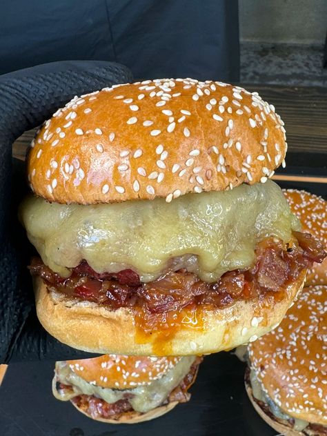 Smoked Bacon Jam Burgers - Grill Nation - Recipes, Grills and Grilling Products Jam Burger, Bacon Jam Burger, Grill Nation, Smoked Burgers, Family Dinner Night, Smoked Gouda Cheese, Cheeseburger Recipe, How To Cook Burgers, Burger Press