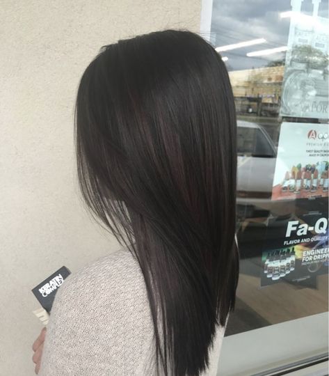 Black Hair With Dimension Straight, Dark Brown Hair Medium Length Straight, Mid Black Hair, Dark Haircut Ideas, Express Blowout, Dark Hair With Dimension, Haircut Dark Hair, Hair With Dimension, Black Medium Length Hair