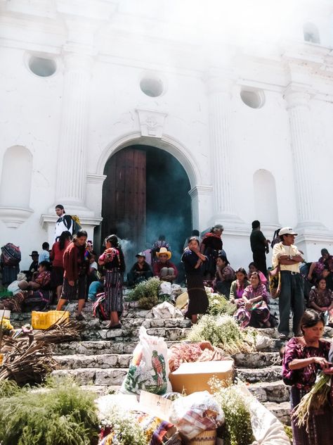 Guatemala Market Chichicastenango | Everything you want to know! Guatemala Trip, Guatemala Photography, Maya Ruins, 2024 Travel, Guatemala Travel, Guatemala City, Lake Atitlan, Tikal, Travel Info