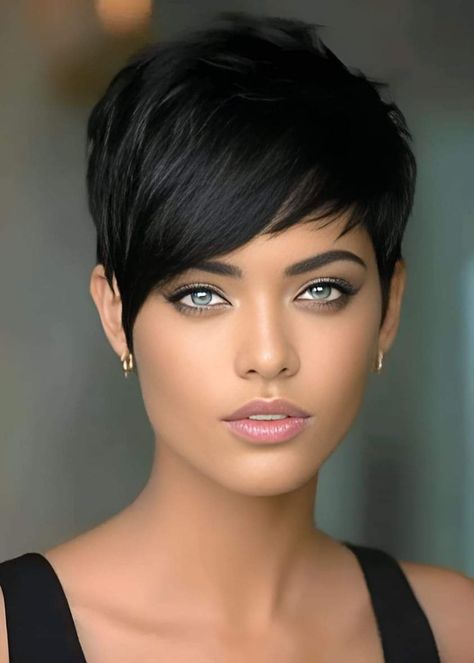 Kris Kardashian Haircut, Cute Pixie Haircuts, Longer Pixie Haircut, Short Sassy Hair, Super Short Hair, Edgy Short Hair, Sassy Hair, Pixie Haircuts, Short Pixie Haircuts