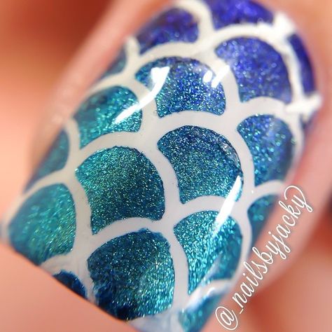 “Gorgeous mermaid nail by @_nailsbyjacky using scale stencil from whatsupnails.com (link in bio). Shipping worldwide”