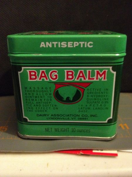 CHAPPED SKIN RELIEF - Buy BAG BALM, in the green tin. Decades ago it was made for farm animals and has an antiseptic in it for healing cracks and dry skin. Do not use on lips or get into private parts or eyes. Take a bath,dry off, and rub small amount into skin. If using on feet, wear socks. Makes an ideal Christmas gift (1 oz. tin), and friends will thank you!! Go online, to your vet or feed and seed store, or some drug stores. Many thanks to Bag Balm!! Bag Balm Uses, Cracks In Corner Of Mouth, Bag Balm, Chapped Hands, Canker Sore, Emergency Supplies, Cold Sore, Skin Diseases, Dandruff