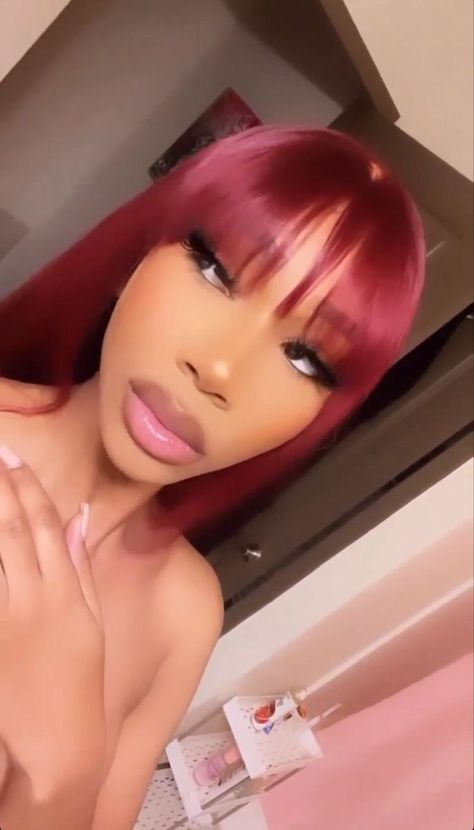 Red Hair With Bangs, Red Bangs, Hair Inches, Girl Hair Colors, Quick Weave Hairstyles, Hair Due, Red Wigs, Burgundy Hair, Hair Laid