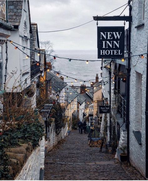 Seven Sisters Cliffs, Beautiful Places In England, Arlington Row, Places In England, Seven Sisters, Seaside Village, Voyage Europe, Europe Travel Guide, Seaside Towns