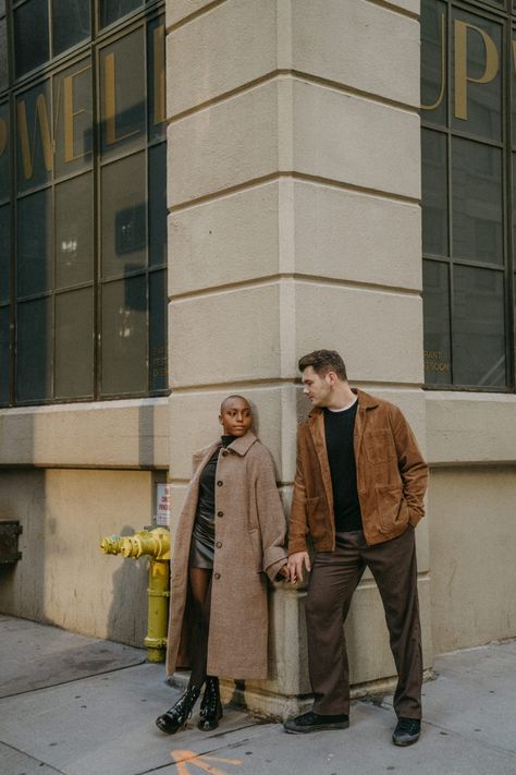 Sunrise Brooklyn Bridge Couples Session - Jenni Photo Co. Photo Shoot Concepts, Destination Engagement Photos, Nyc Engagement, Destination Engagement, City Engagement, Couples Photo, Blue Hour, Couples Session, City View