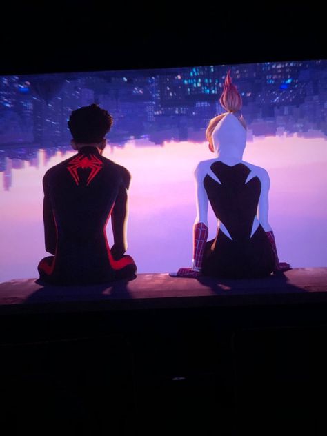 Spider Man Multiverse, Spider Verse Aesthetic, Multiverse Aesthetic, Spider Man Aesthetic, Aesthetic Spider, Verse Aesthetic, Cinema Aesthetic, Man Aesthetic, Into The Spider Verse