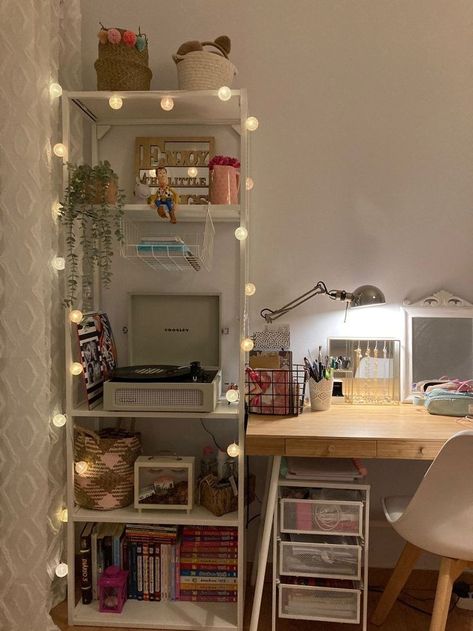 Tall Shelves Bedroom, Study Place Decor, Desk Inspo Organizations, Desk With Shelf Above, Neat Room Aesthetic, Cozy Study Room Ideas, Vanity Storage Ideas Bedroom, Vision Board Room Decor, Dresser Ideas Bedroom Small Spaces