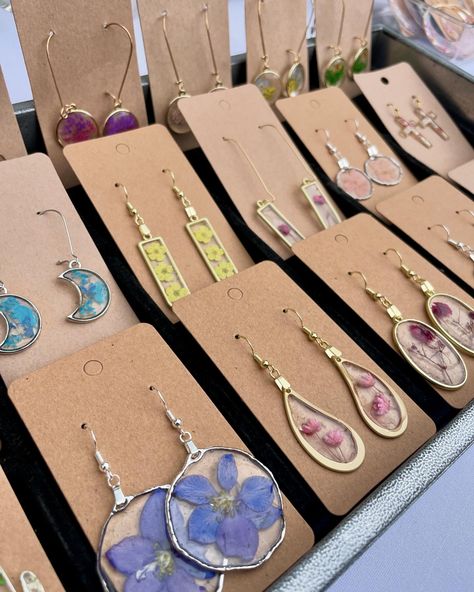 Have you seen our new Floral Jewelry?!!? These handmade pieces are created using dried pressed flowers set in resin 😻 They are unique pieces of art using the beauty of nature 🌸 DM if interested 💕 #flowers #flower #flowersofinstagram #flowerstagram #flowergram #flowergirl #pressedflowers #pressedflowerart #pressedflower #jewelry #flowerjewelry #flowerjewelleryset #flowerearrings #flowernecklace #flowernecklaces #handmade Dried Flower Earrings Diy, Dried Flowers Resin Jewelry, Dried Flower Jewelry Diy, Dried Flowers Jewelry, Wedding Flowers Preservation Ideas, Resin Flower Jewelry, Flower Earrings Diy, Dried Flower Jewelry, Dried Pressed Flowers