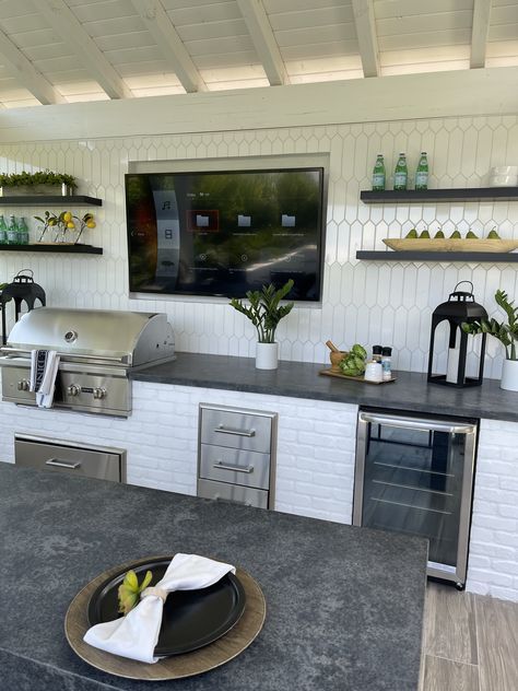 Outdoor Kitchen Modern Farmhouse, Outdoor Kitchen Makeover, Contemporary Backyard Landscaping Designs With Pool And Outdoor Kitchen, Outdoor Kitchen Materials, Florida Outdoor Kitchen Ideas, Florida Lanai Outdoor Kitchen, Outdoor Kitchen And Bar By Pool, Bbq Guys Outdoor Kitchen, Diy Outdoor Kitchen Ideas On A Budget