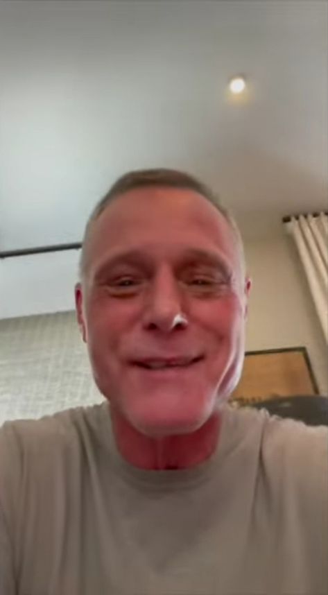 Jason Beghe Short Video, Jason Beghe Selfie, Jon Seda, Jason Beghe, Selfie Picture, Taylor Kinney, Austin Butler, Chicago Pd, Keanu Reeves