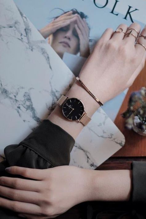 Daniel Wellington is one of the top brands for best watches for women. Buy the stylish and elegant Daniel Wellington Analogue Dial Women's Watch for your loved ones or yourself. Pick the best watches now. #danielwellington #watches #womenswatch #onlineshopping #watchaddict #bestwatch #giftsforher #rakshabandhan #watchcollector #watchgeek #affiliate #style #fashion #trend #womensaccessories #luxury #premium #watchlover #wristwatch #bestgiftsforher Daniel Wellington Watch Women, Daniel Wellington Classic Petite, Daniel Wellington Women, Daniel Wellington Watch, Gold Plated Watch, Rose Gold Watches Women, Watch Women, Best Gifts For Her, Rose Gold Band