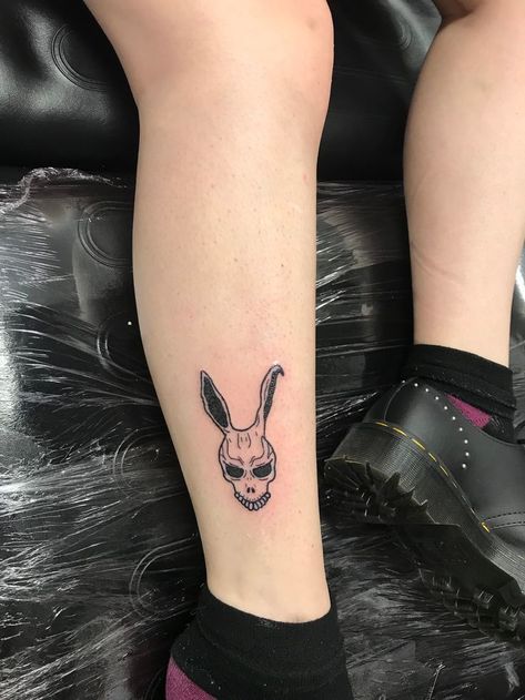 Donnie Darko Tattoo, Tattoo Uk, Grunge Tattoo, Movie Tattoos, Donnie Darko, Dagger Tattoo, Incredible Tattoos, Horror Tattoo, Discreet Tattoos