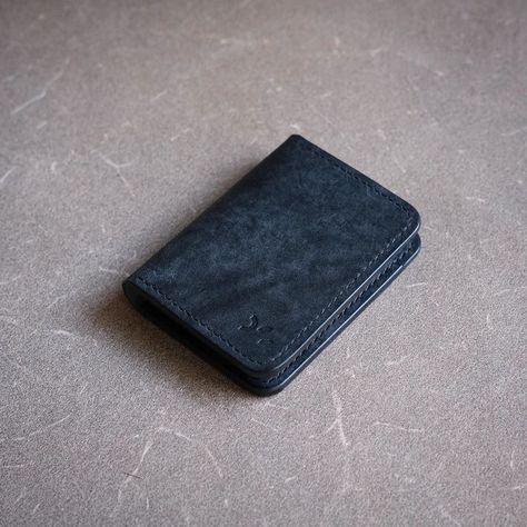 Leather Wallet Pattern, Leather Craft Patterns, Diy Wallet, Black Leather Wallet, Wallet Pattern, Leather Pattern, The Boat, Small Wallet, Emotional Support