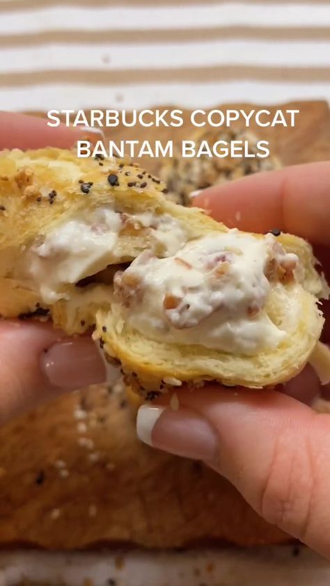 Bantam Bagels Recipe, Bagel Ideas, Bagels Recipe, Breakfast Yummy, Brunch Bread, Liz Marie, Bagel Recipe, Pie Tops, Low Calorie Desserts