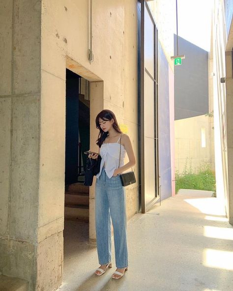 Korean Heels Outfit, Korean Sandals Outfit, Ootd Korean Style, Korean Summer Outfits, Outfit Korean Style, Outfit Korean, Fits Inspo, Sandals Outfit, Casual Day Outfits