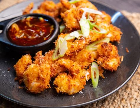 Crumbed Prawns, Easy Prawn Recipes, Dipping Sauce Recipes, Prawn Fritters, Coconut Prawns, Asian Dipping Sauce, Home Australia, Raw Prawns, Prawn Recipes